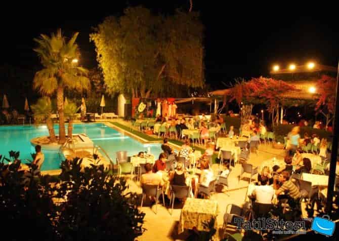 Club Titan Hotel